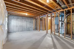 2037 E Cedar Trails Wy, Eagle Mountain, UT 84005 - Photo 27