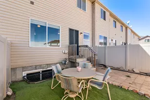 2037 E Cedar Trails Wy, Eagle Mountain, UT 84005 - Photo 27