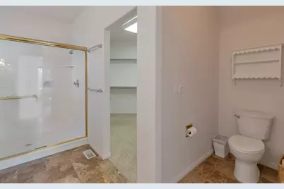 290 E 450 S, Hyde Park, UT 84318 - Photo 13