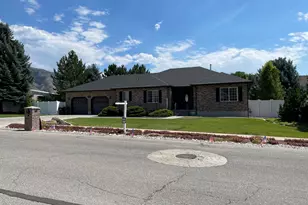 290 E 450 S, Hyde Park, UT 84318 - Photo 27