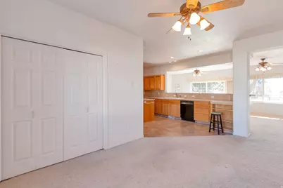 290 E 450 S, Hyde Park, UT 84318 - Photo 5
