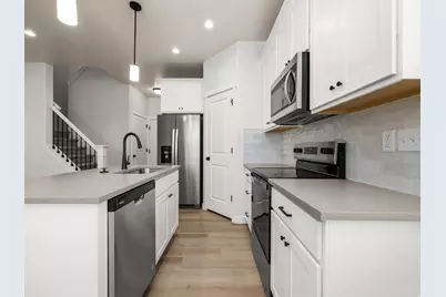 920 N Hillcrest Ln, Lehi, UT 84048 - Photo 3