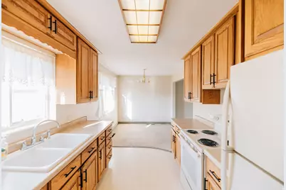 214 E 1250 N, Bountiful, UT 84010 - Photo 5