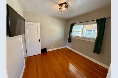 390 S 700 W, Provo, UT 84601 - Photo 9