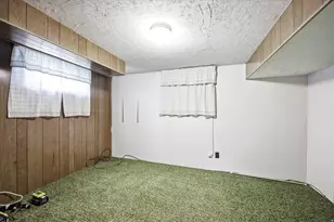 1660 E 26th St S, Ogden, UT 84401 - Photo 33