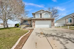 1284 N 900 W, Clinton, UT 84015 - Photo 1