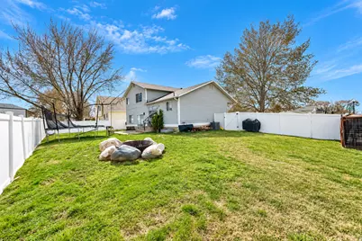 1284 N 900 W, Clinton, UT 84015 - Photo 5