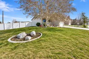 1284 N 900 W, Clinton, UT 84015 - Photo 3