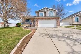 1284 N 900 W, Clinton, UT 84015 - Photo 1