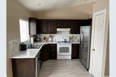 4062 W 5950 S, Roy, UT 84067 - Photo 3