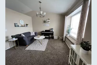 4062 W 5950 S, Roy, UT 84067 - Photo 5