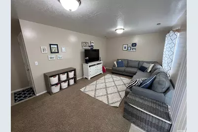 4062 W 5950 S, Roy, UT 84067 - Photo 13