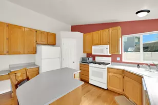 5812 S Haystack Way, Murray, UT 84123 - Photo 13