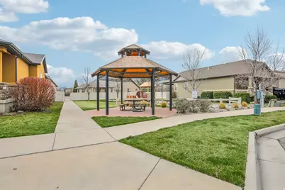 566 E 9270 S, Sandy, UT 84070 - Photo 41