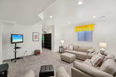 566 E 9270 S, Sandy, UT 84070 - Photo 17