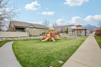 566 E 9270 S, Sandy, UT 84070 - Photo 45