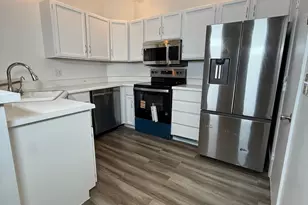 1468 W Coastal Ct, Taylorsville, UT 84123 - Photo 9