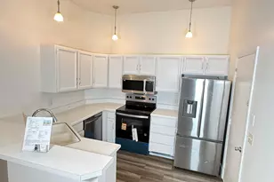 1468 W Coastal Ct, Taylorsville, UT 84123 - Photo 7