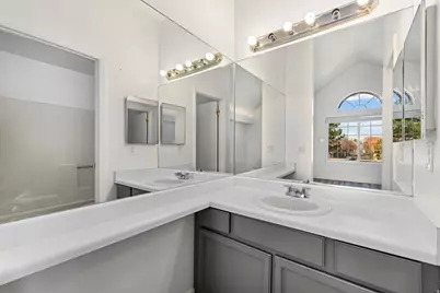 1468 W Coastal Ct, Taylorsville, UT 84123 - Photo 27