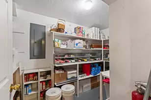 237 S Ridgeview Dr, Orem, UT 84058 - Photo 25