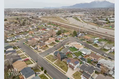 949 S 225 E, Layton, UT 84041 - Photo 41