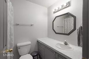 949 S 225 E, Layton, UT 84041 - Photo 17