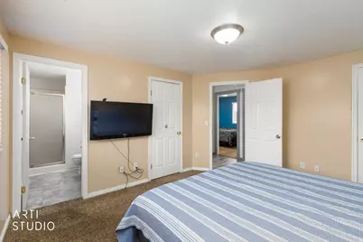 949 S 225 E, Layton, UT 84041 - Photo 21