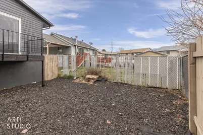 949 S 225 E, Layton, UT 84041 - Photo 33