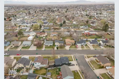 949 S 225 E, Layton, UT 84041 - Photo 43