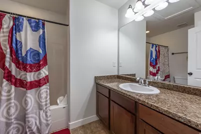 4043 E Oakland Hills Dr, Eagle Mountain, UT 84005 - Photo 17