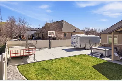 1635 E 1060 N, Lehi, UT 84043 - Photo 35