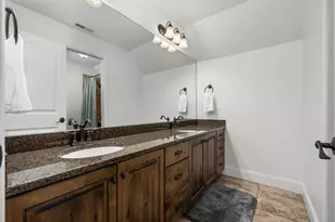 1635 E 1060 N, Lehi, UT 84043 - Photo 19