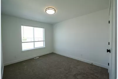 241 W 550 N, Smithfield, UT 84335 - Photo 11