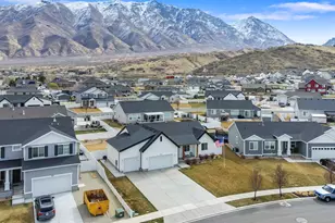 949 S Red Cliff Dr, Santaquin, UT 84655 - Photo 41