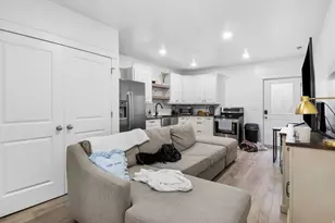 949 S Red Cliff Dr, Santaquin, UT 84655 - Photo 25