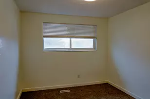 3198 S 300 E, Salt Lake City, UT 84115 - Photo 13