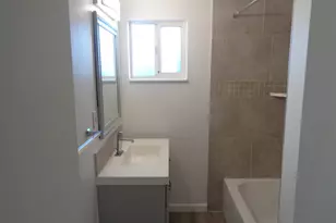 4655 E Locust Ln S, Holladay, UT 84117 - Photo 7