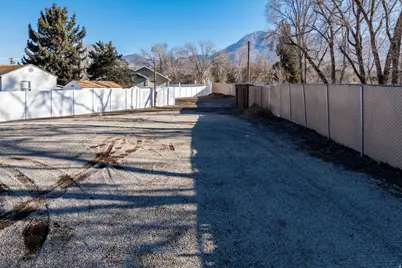 6491 S 1300 E, Murray, UT 84121 - Photo 3