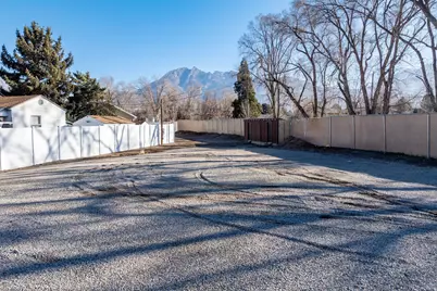6491 S 1300 E, Murray, UT 84121 - Photo 11
