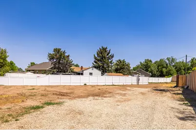 6491 S 1300 E, Murray, UT 84121 - Photo 13