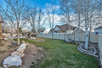 1091 W 2175 S, Syracuse, UT 84075 - Photo 27