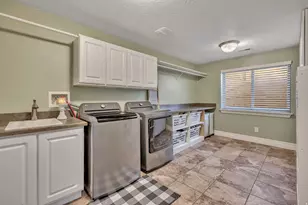 1091 W 2175 S, Syracuse, UT 84075 - Photo 21