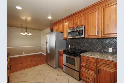 2425 E 6660 S, Cottonwood Heights, UT 84121 - Photo 11