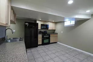 2425 E 6660 S, Cottonwood Heights, UT 84121 - Photo 27