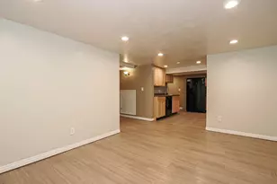 2425 E 6660 S, Cottonwood Heights, UT 84121 - Photo 31