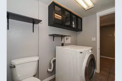 2425 E 6660 S, Cottonwood Heights, UT 84121 - Photo 43