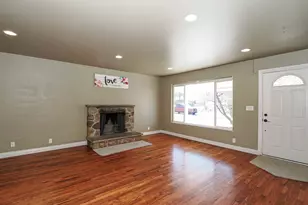 2425 E 6660 S, Cottonwood Heights, UT 84121 - Photo 5