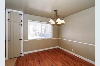 2425 E 6660 S, Cottonwood Heights, UT 84121 - Photo 13