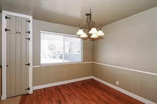 2425 E 6660 S, Cottonwood Heights, UT 84121 - Photo 13