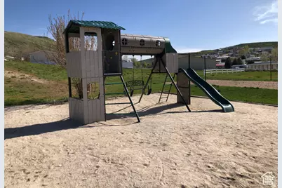 3083 S Breaker Dr #238, Garden City, UT 84028 - Photo 29